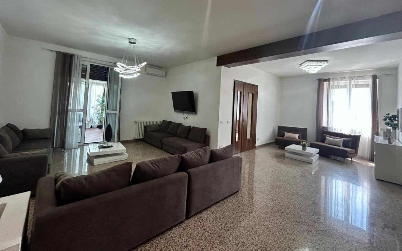 Fontana Oasis Apartments Castelnuovo del Garda Pokoj fotografie